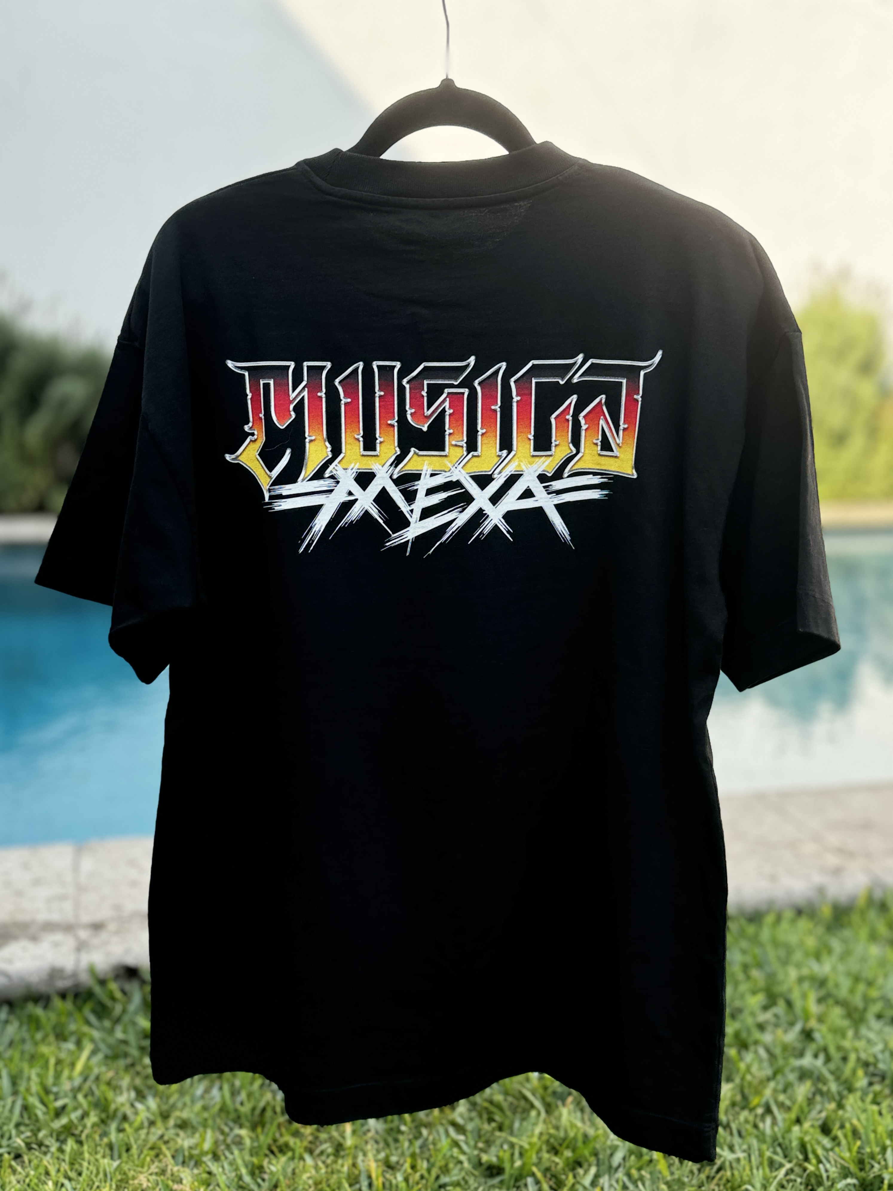 Playera edición especial TFU azul espalda